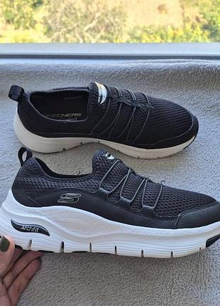 Кросівки skechers 41р. 7