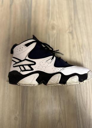 Брендові вінтажні кросівки avant guard reebok
