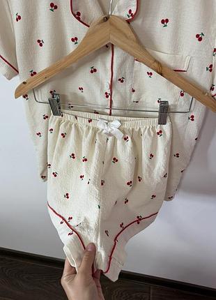 Мила піжамка з 🍒 4
