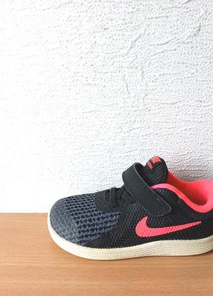 Классные кроссовки nike 25 р. стелька 15,5 см.