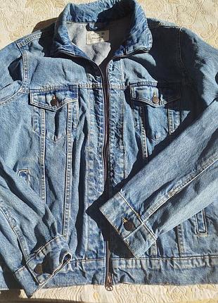 Продам джинсову куртку pull&bear 2