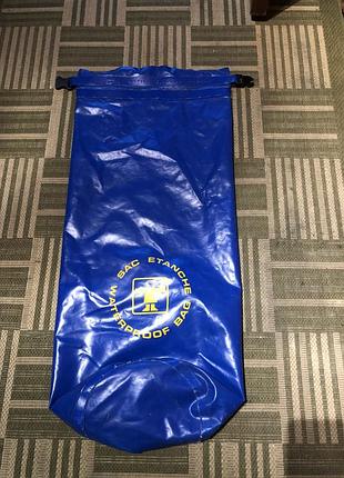 Водонепроницаемый гермомешок (dry bag) бренда guy cotten из материала ferrasac
