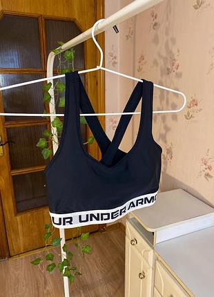 Спортивний топ чорний under armour з чашками