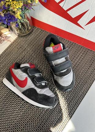Кросівки nike