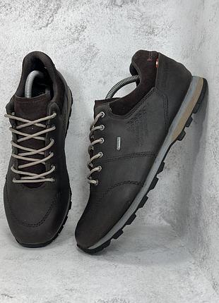 Чоловічі коричневі шкіряні кросівки на мембрані dachstein super ferrata gore tex