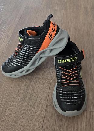 Кросівки skechers з мигалками розмір 30