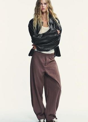 Коричнево розовые широкие брюки алладабины из нейлона zara
🤩🤩🤩🤩🤩🤩🤩🤩🤩🤩🤩