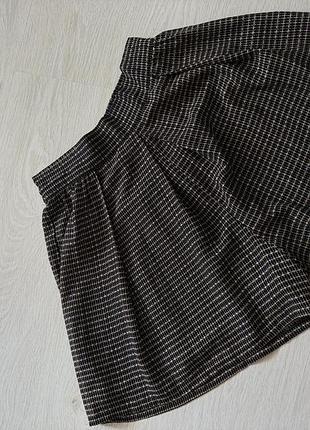 Жіночі шорти zara