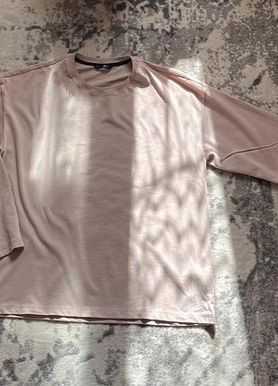 Бежевий лонгслів casual trend
