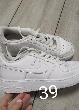 Кросівки nike