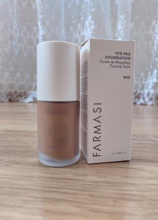 Тональна основа farmasi відтінок темний w19