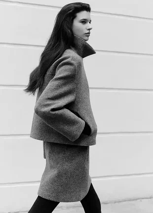 Куртка жіноча cos boiled wool-blend short jacket / м 7