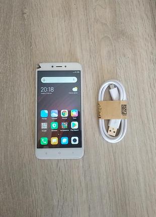 Подбитый, но полностью рабочий xiaomi redmi 4x 3/32 gb. новый юб шнур в подарок