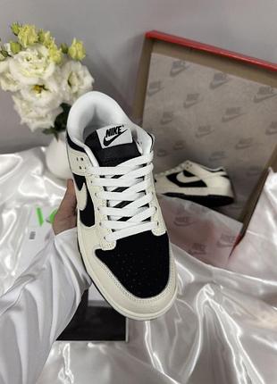 Nike dunk low embossed baroque pack 3