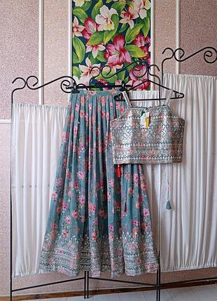 Шикарний костюм з паєтками в індійському стилі nimbu concious clothing.
