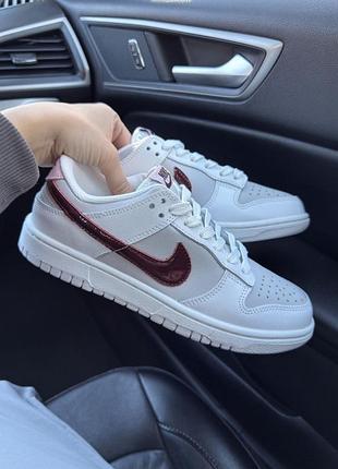 Dunk low sail burgundy crush 3