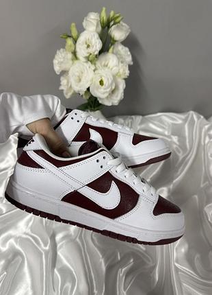 Nike sb dunk white bordo 9