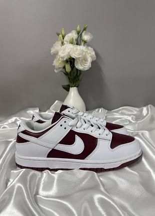 Nike sb dunk white bordo 4