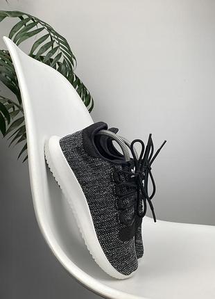 Оригінальні кросівки adidas tubular shadow чорно-білі меланж 38 р. 24 см