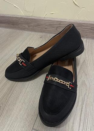 Жіночі лофери чорні 3