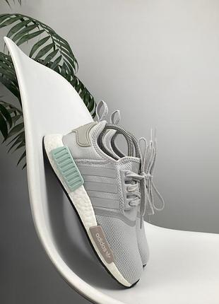 Оригінальні кросівки adidas nmd_r1 сірі 39 1/3 р. 24.5 см