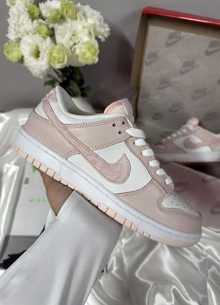 Nike dunk low pink paisley 2