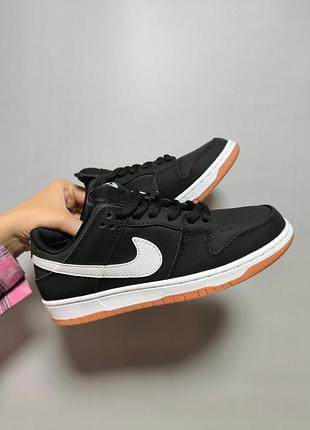 Nike sb dunk low sb "black gum" 8