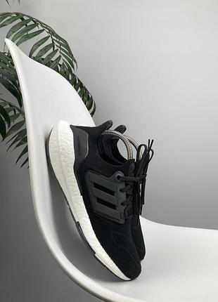 Оригінальні кросівки adidas ultraboost чорні 39 1/3 р. 24.5 см