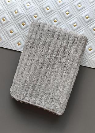 Великий банний рушник з мікрофібри solafa home textiles світло сірий 70х140 см