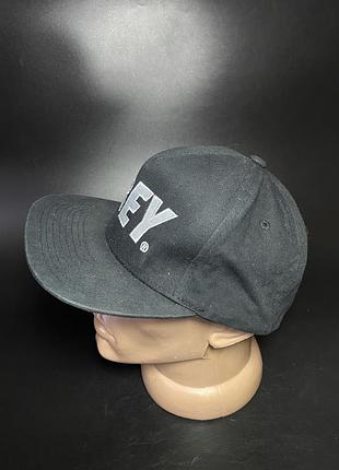 Кепка obey 3