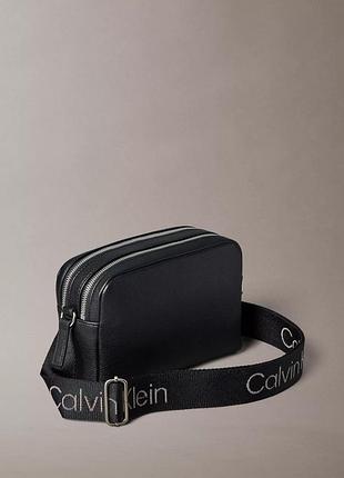 Сумка кросс-боди calvin klein. оригинал. новая. 2