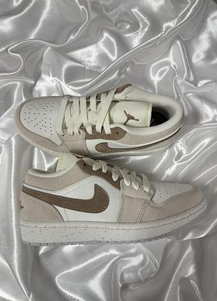 Nike air jordan 1 low se legend light brown 3