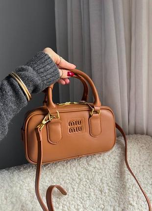 Жіноча сумочка miu miu