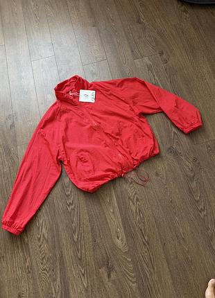Вітрівка червона легка куртка нова плащівка легка стиль  zara