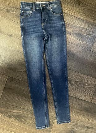 Джинси bershka р 32 xxs