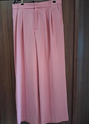 Широкі рожеві брюки zara, розмір l 🌸