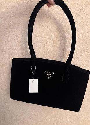 Замшева сумка в стилі prada