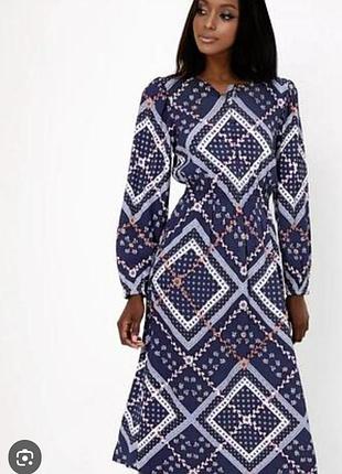 Красиве з об'ємними рукавами плаття 👗