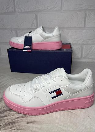 Жіночі, шкіряні кросівки *tommy hilfiger*
