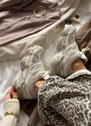 Жіночі кросівки new balance 2