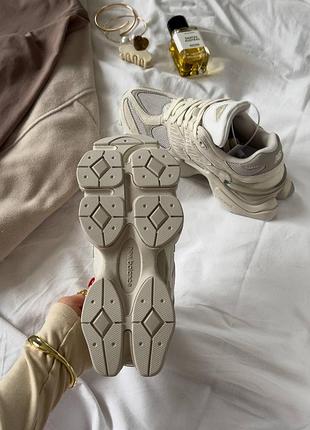 Жіночі кросівки new balance 8