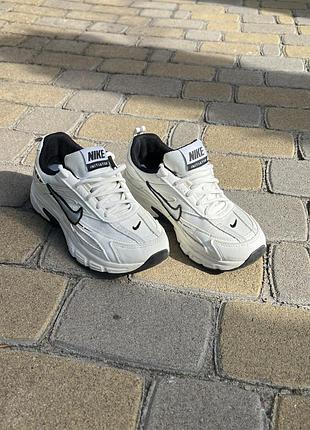 Кросівки nike initiator