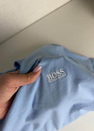 Блакитна футболка hugo boss 4
