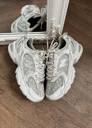 Жіночі кросівки new balance 530
