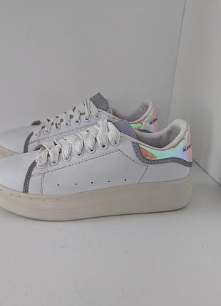 Кроссовки alexander mcqueen
