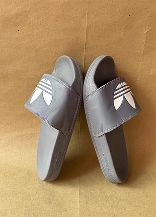 Adidas adilette 41(26,5см) 4