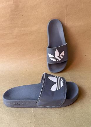 Adidas adilette 41(26,5см) 3