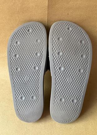 Adidas adilette 41(26,5см) 5