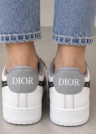 Колабораціїя nike-dior кросівки