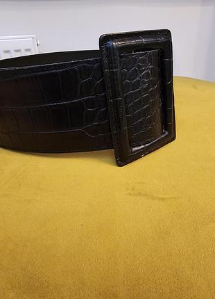 Кожаный широкий пояс на пальто шуба в стиле ives saint laurent